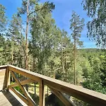 Anika Dom W Lesie Nad Jeziorem Slupinko