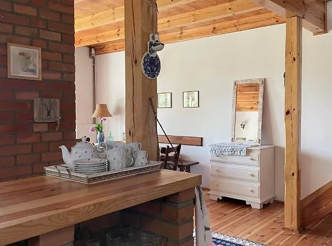 Anika Dom W Lesie Nad Jeziorem Slupinko Semesterbostad *