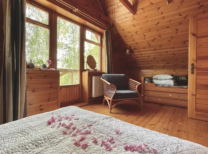 Semesterbostad Anika Dom W Lesie Nad Jeziorem Slupinko *